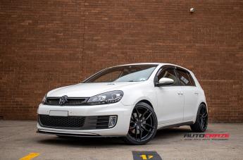 VOLKSWAGEN GOLF EFS3 MATTE BLACK